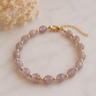 Aardbeienkwarts - Handgemaakte Gefacetteerde Edelsteenarmband – Summer Solstice Collectie