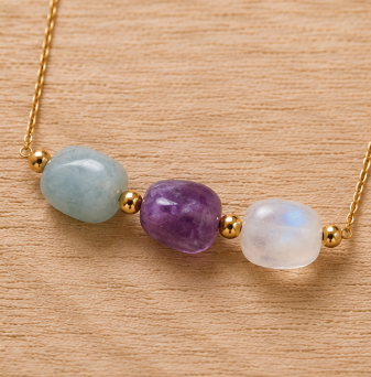 Calm & Balance – Intentieketting met Aquamarijn, Amethist & Maansteen