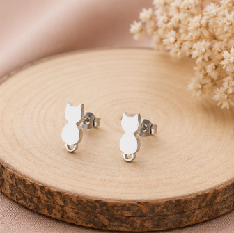 Cat Silhouette – Studs zilverkleur