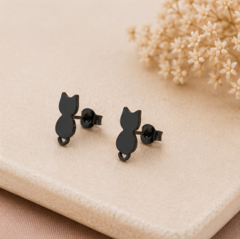 Cat Silhouette Studs zwart