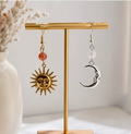 Cosmic Balance oorbellen - Asymmetrische Oorbellen met Zonnesteen & Maansteen