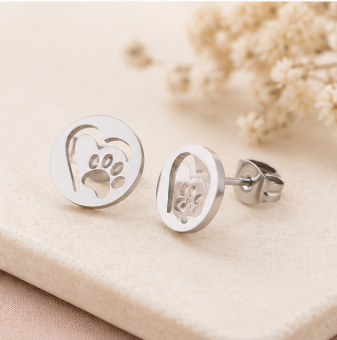 Paw in My Heart – Studs