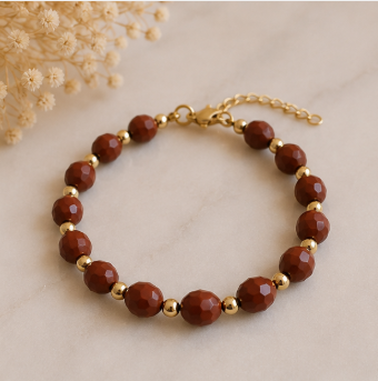 Rode Jaspis - Handgemaakte Gefacetteerde Edelsteenarmband  – Winter Solstice Collectie