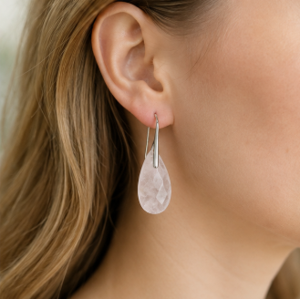 Luna – Handgemaakte Rozenkwarts Oorbellen – Soul Stones | Made by Melissa