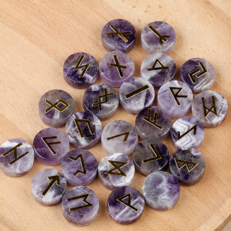 Luxe Viking Runes Set – Amethist – met Engelstalig Boekje (kopie)