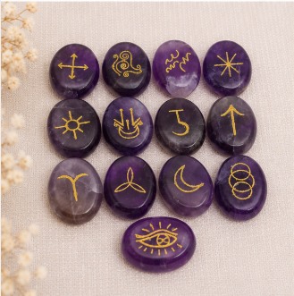 Witches Runes – Amethist – 13-delige edelstenen runenset