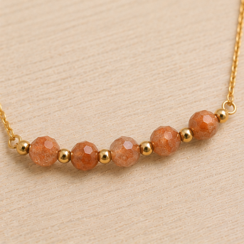 Zonnesteen – Handgemaakte fijne edelsteenketting – Wild Spirit